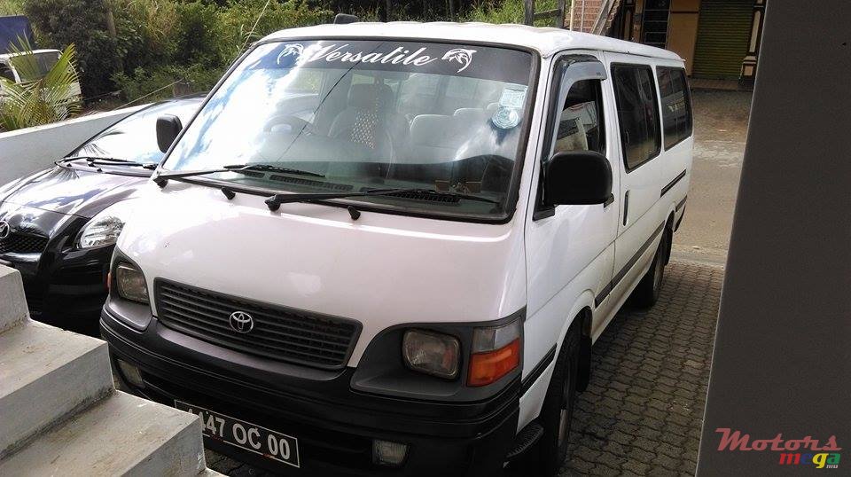 2000' Toyota HiAce photo #1