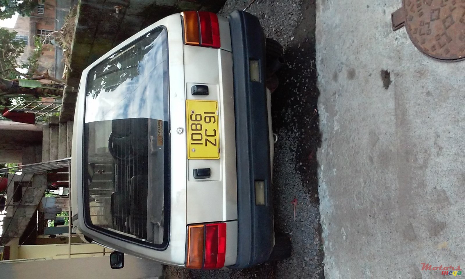 1991' Nissan photo #1