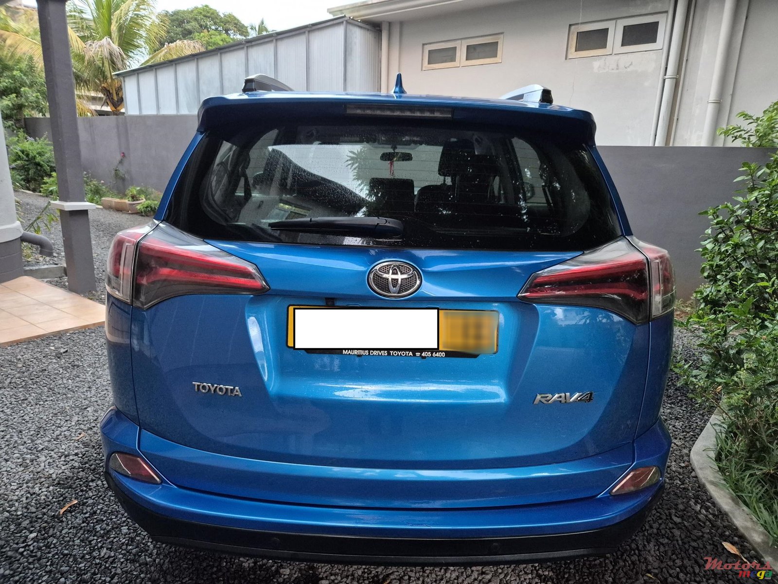 2016' Toyota RAV4 photo #1