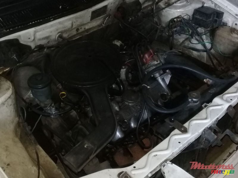 1992' Suzuki Esteem photo #2