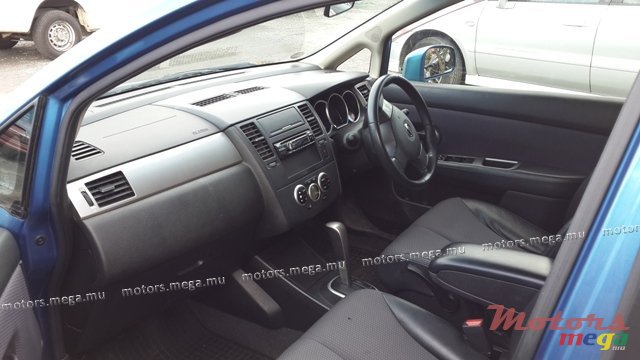 2007' Nissan Tiida photo #2