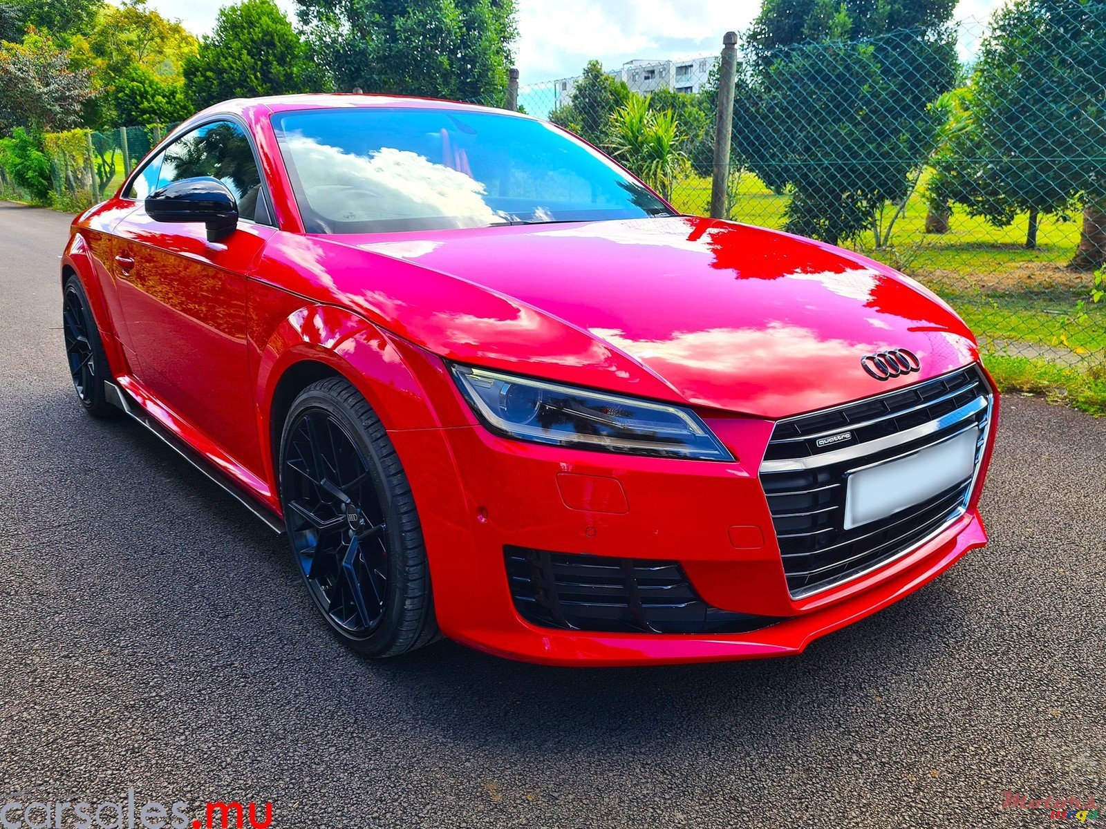 2016' Audi TT RS 2.0 TFSI photo #1