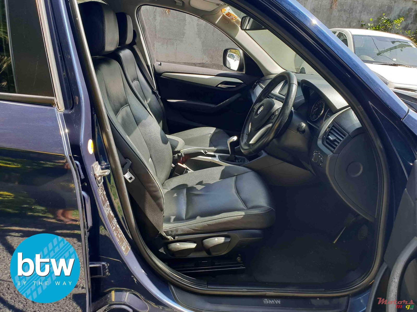 2010' BMW X1 photo #5