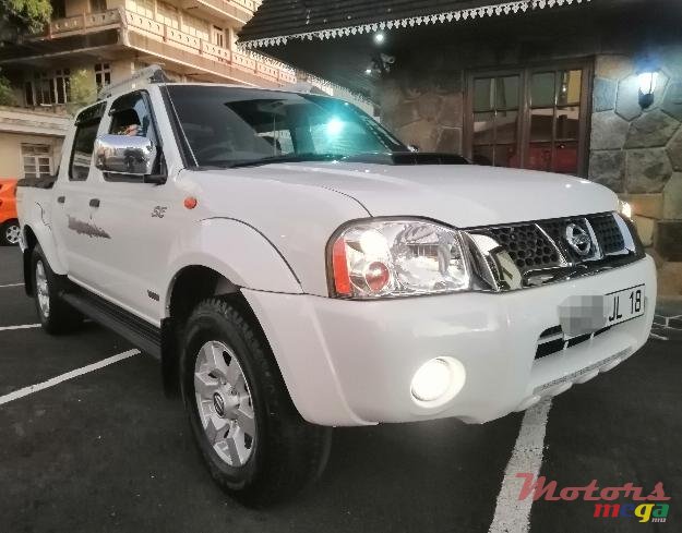 2018' Nissan NP300 photo #2