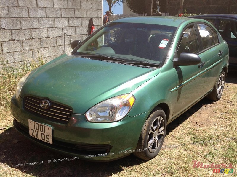 2005' Hyundai verna photo #1