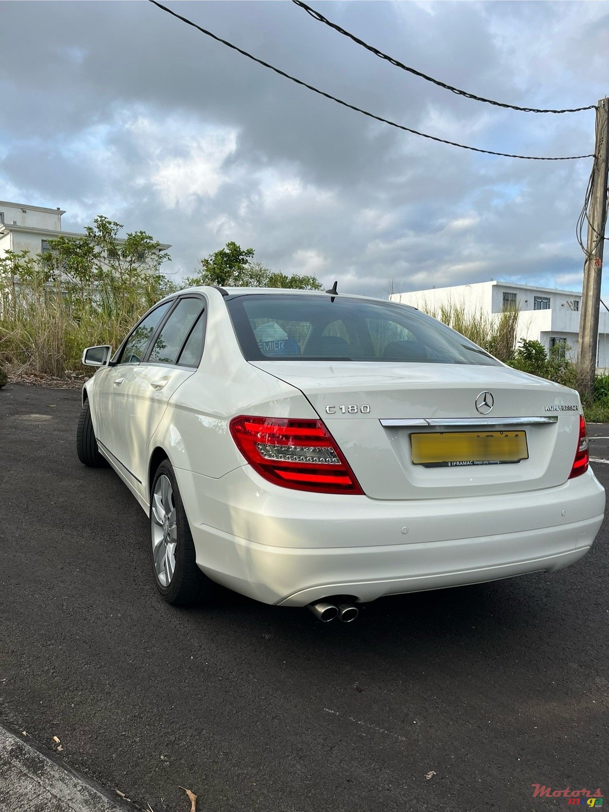 2011' Mercedes-Benz C 180 photo #1