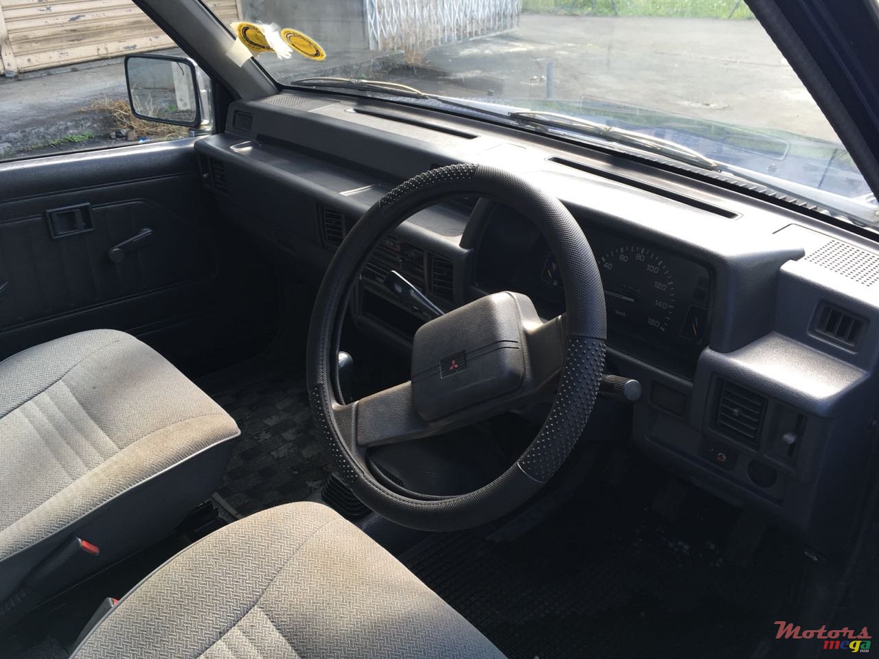 1998' Mitsubishi L 200 Original photo #7
