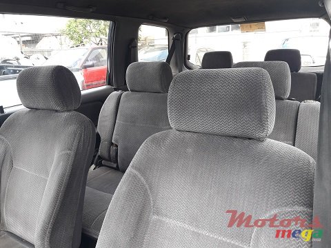 1994' Mitsubishi Chariot photo #7