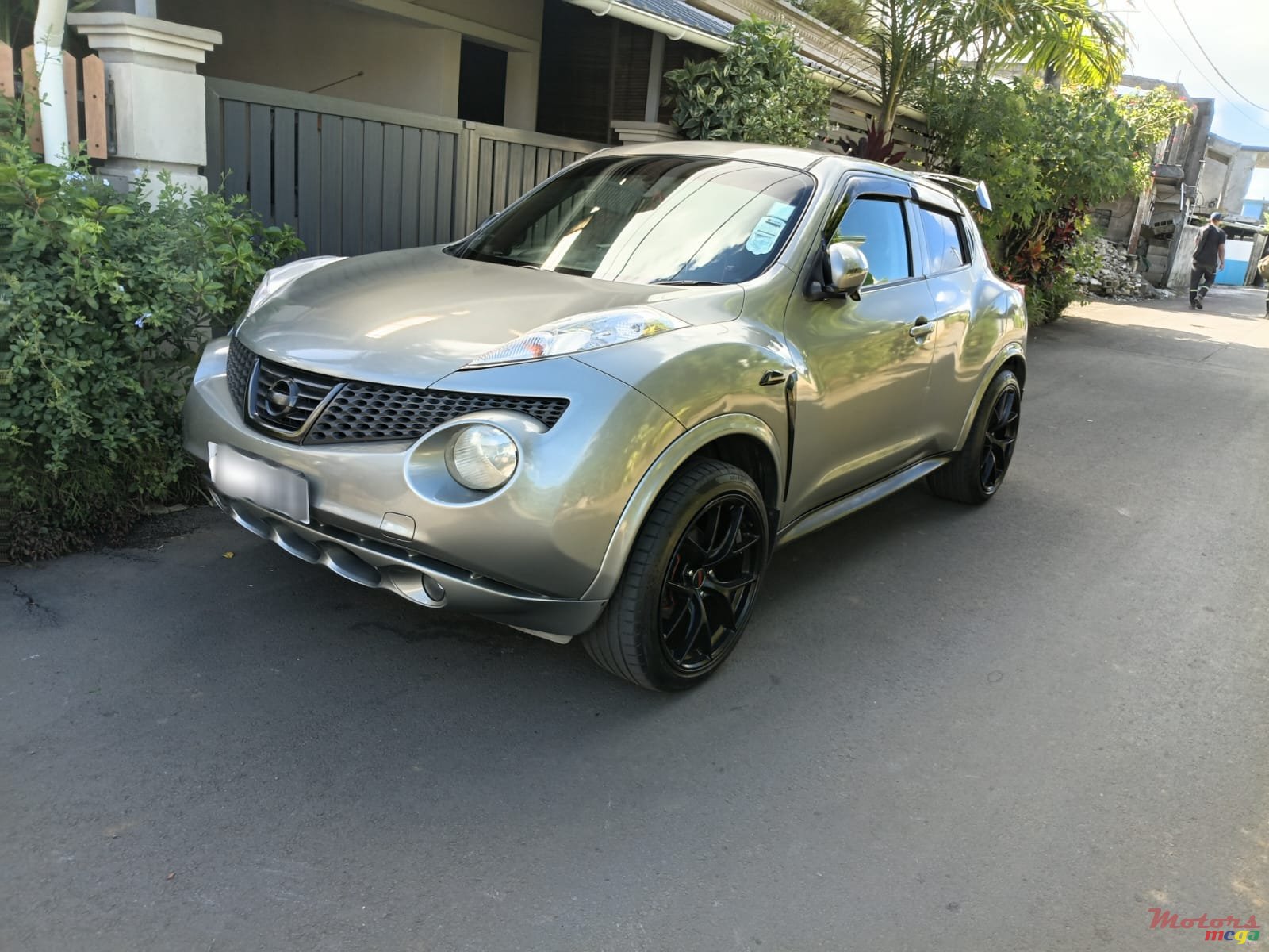 2010' Nissan Juke photo #6