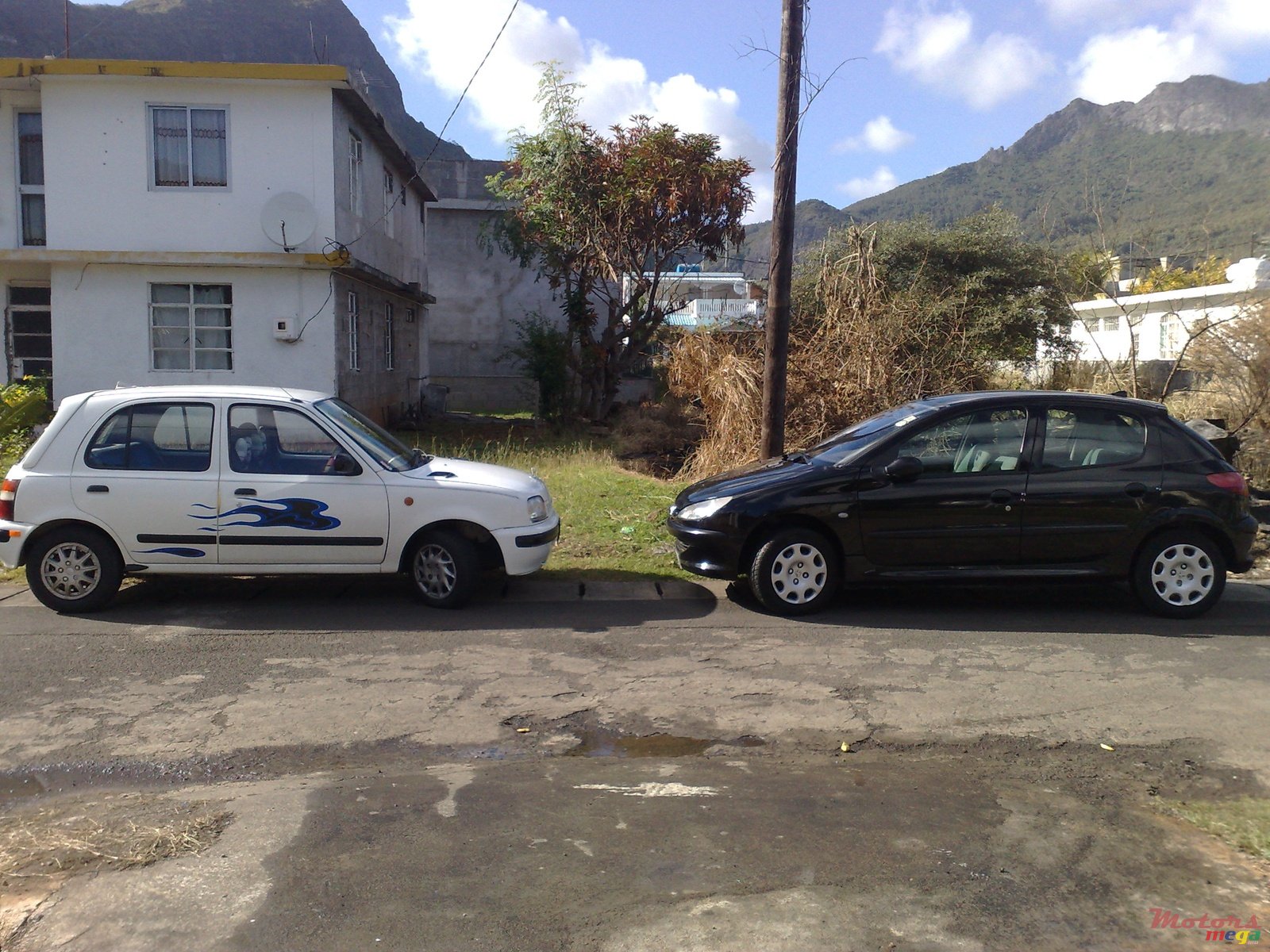 2001' Peugeot photo #1