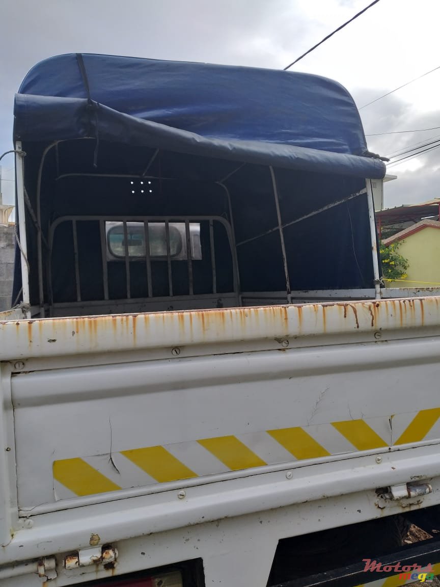 1996' Nissan photo #3