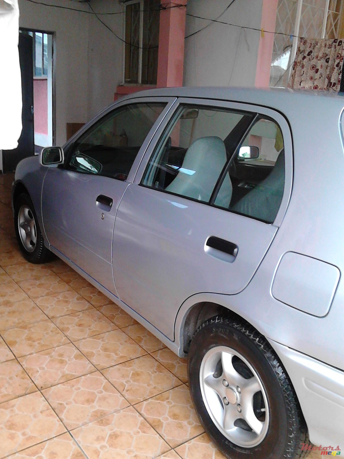 1997' Toyota Starlet photo #2