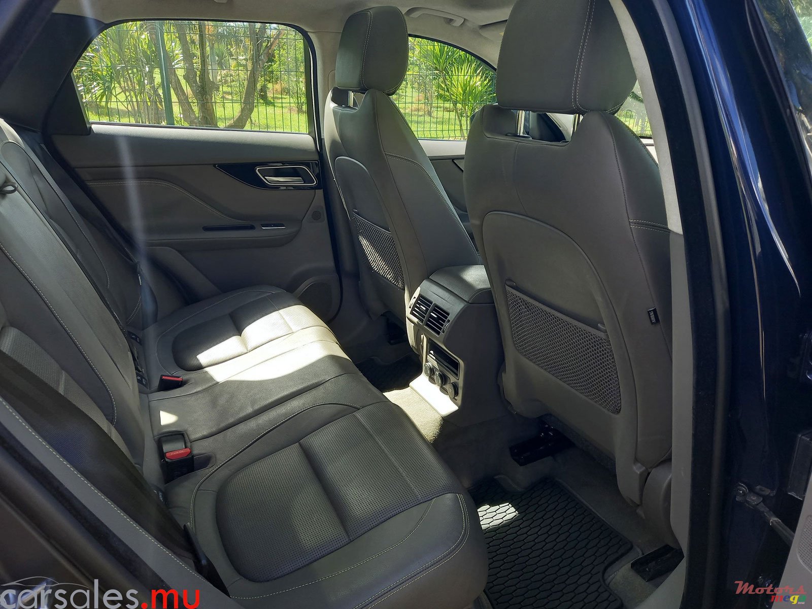 2020' Jaguar F-Pace 20d R-Sport AWD 2.0 photo #5