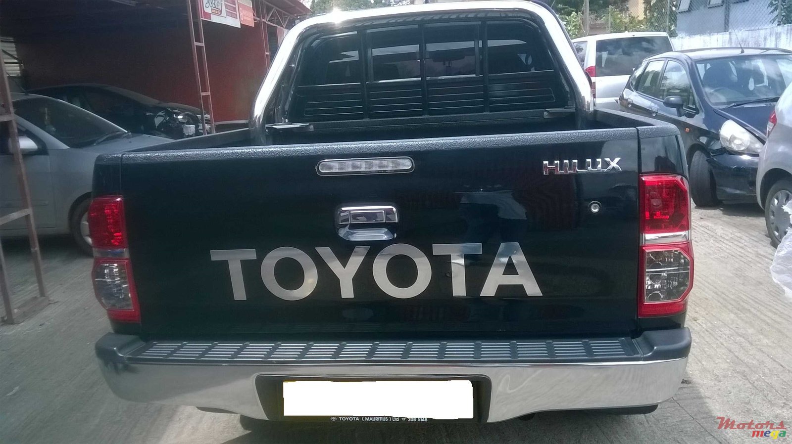 2012' Toyota Hilux photo #2