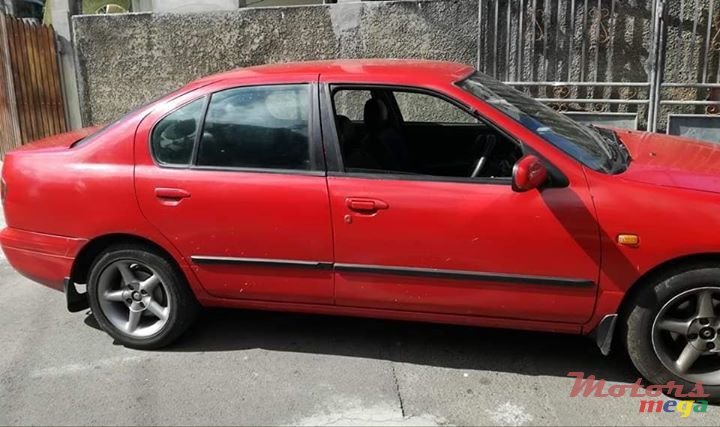 1999' Nissan Primera photo #3