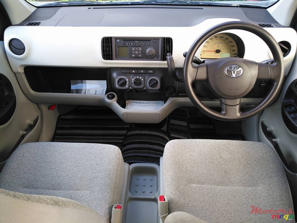 2013' Toyota Paseo photo #5