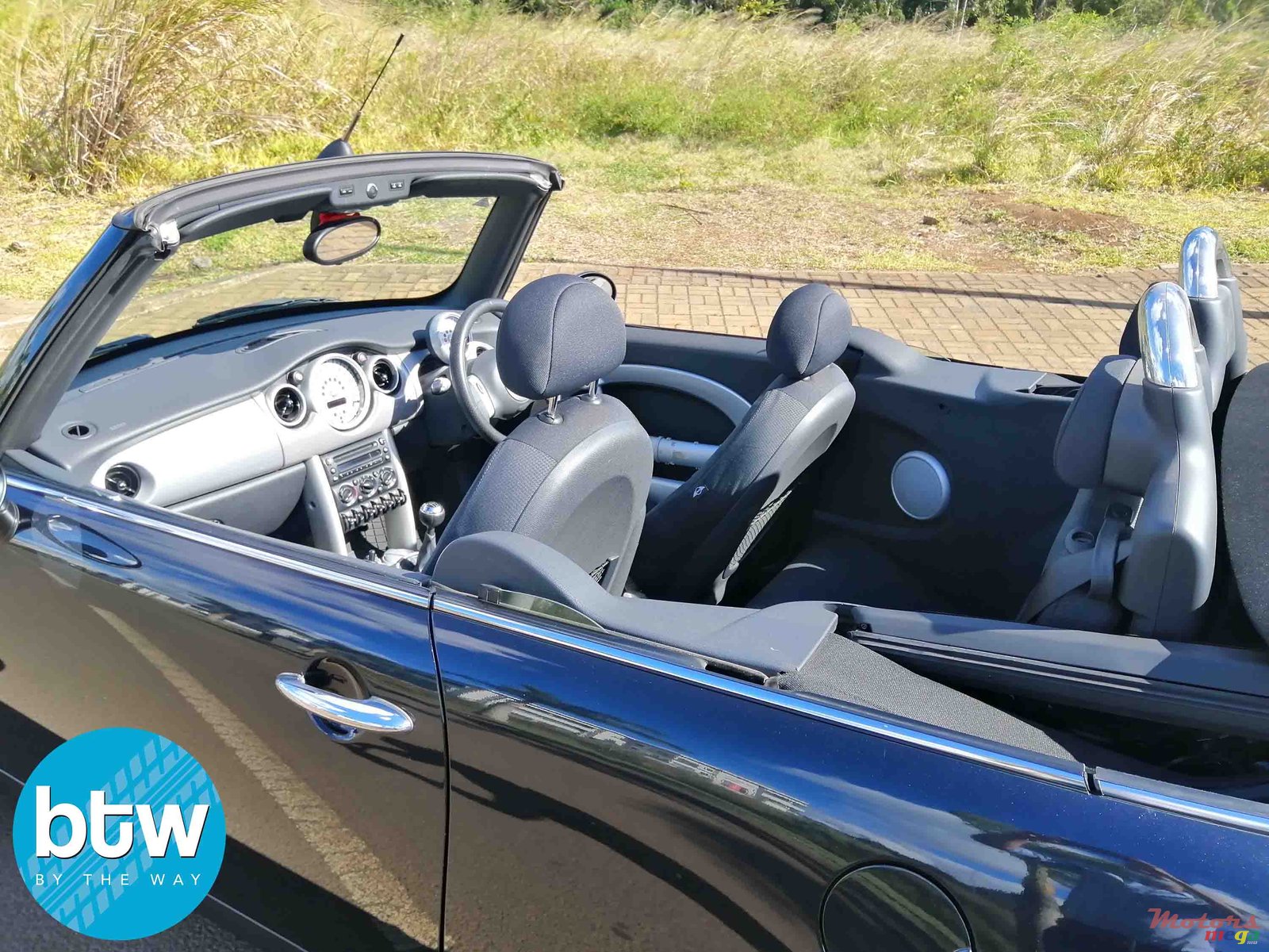 2009' MINI Cooper photo #5