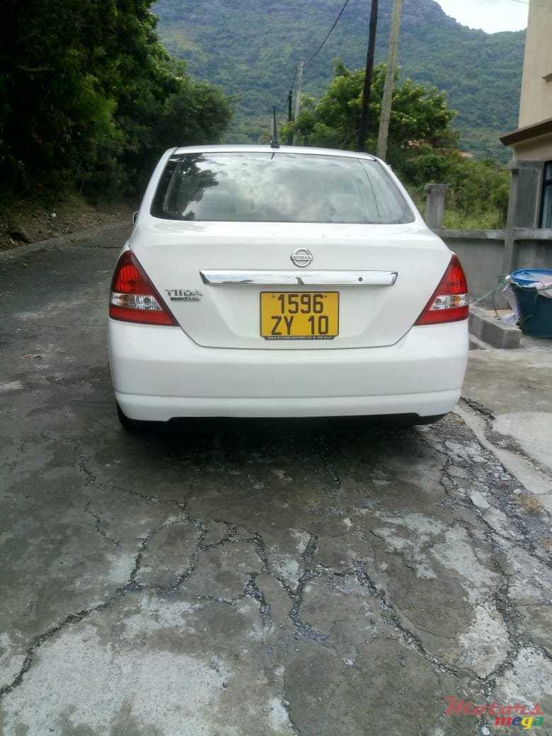 2010' Nissan Tiida None photo #3