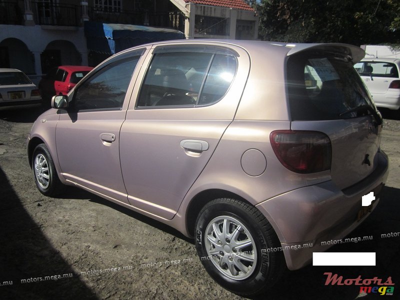 1999' Toyota vitz  photo #2