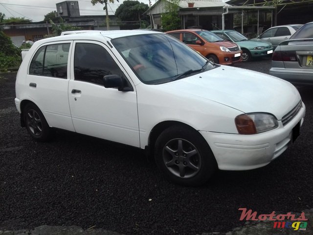 1997' Toyota Starlet photo #2