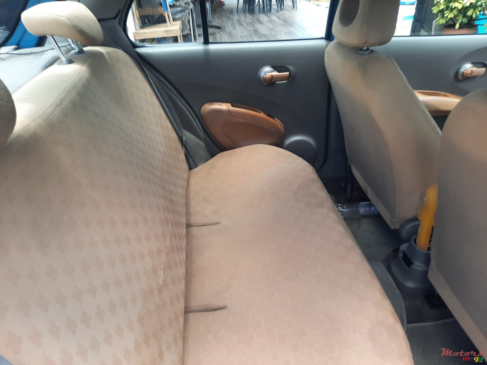 2004' Nissan photo #4