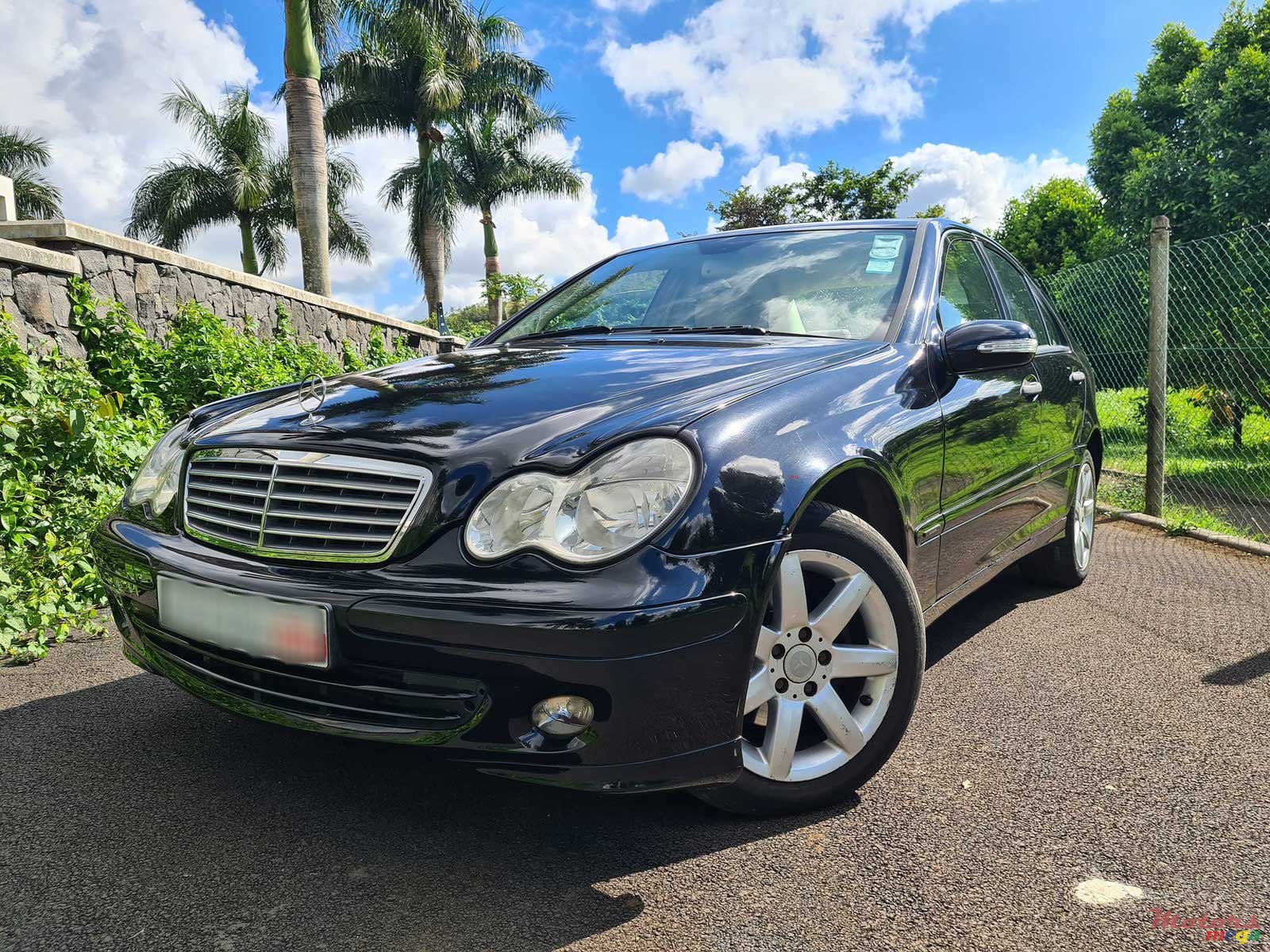 2005' Mercedes-Benz C 180 Kompressor Classic photo #1