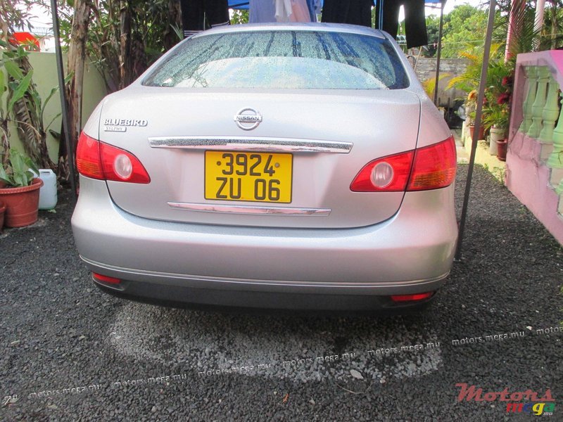 2006' Nissan Bluebird photo #1
