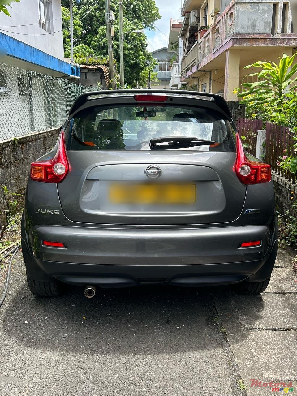 2012' Nissan Juke photo #1