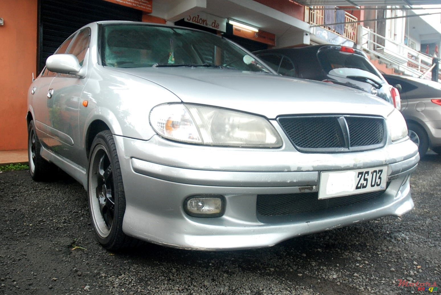 2003' Nissan Sunny photo #1