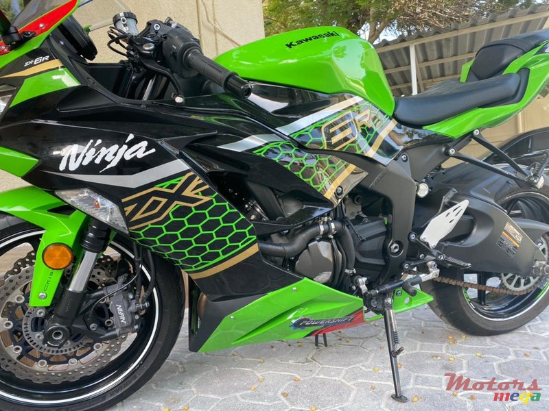 2019' Kawasaki zx6r 636 photo #1