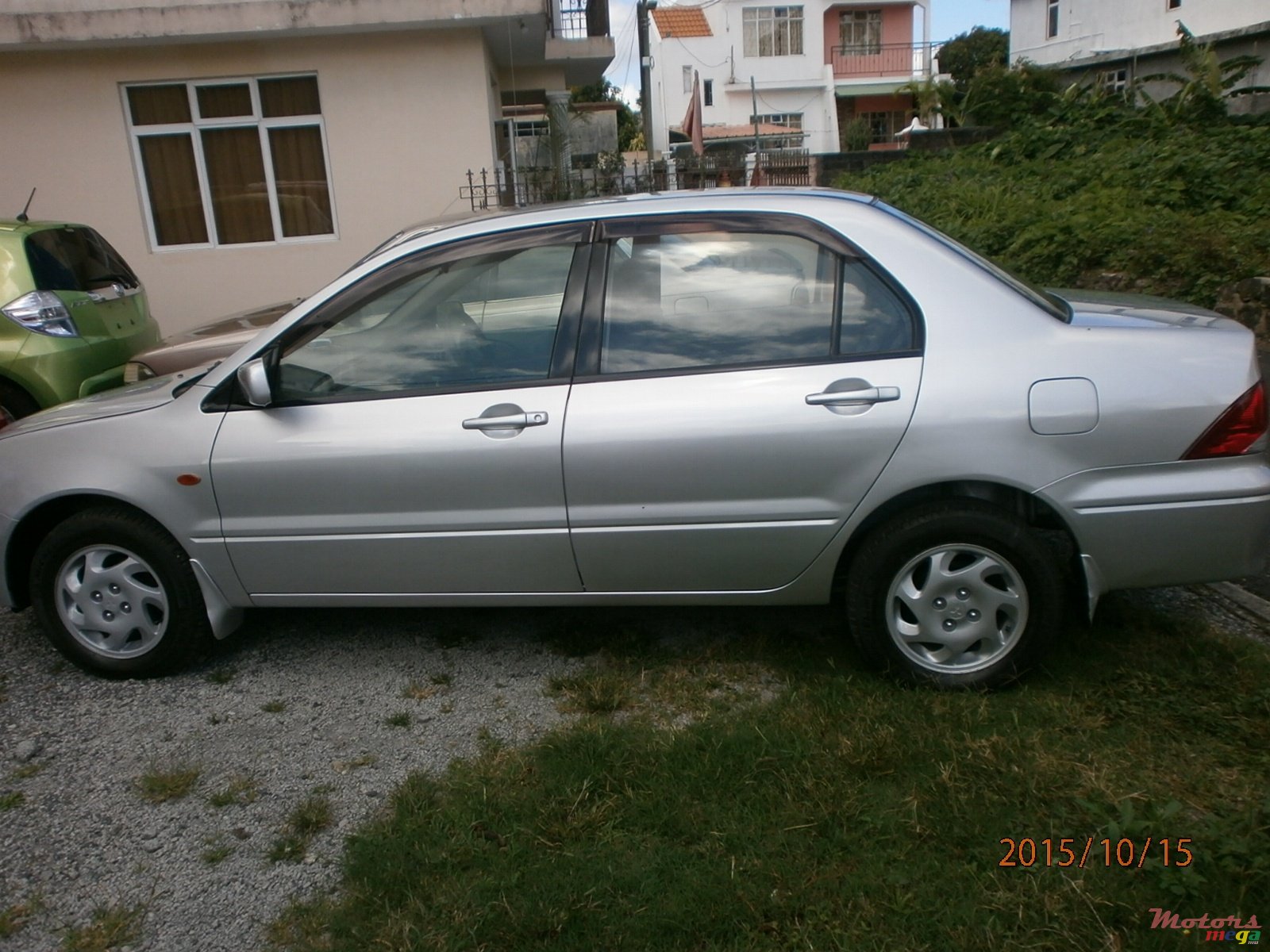 2001' Mitsubishi Lancer CEDIA photo #3