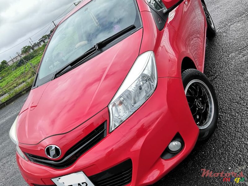 2012' Toyota Vitz 1.0L photo #1