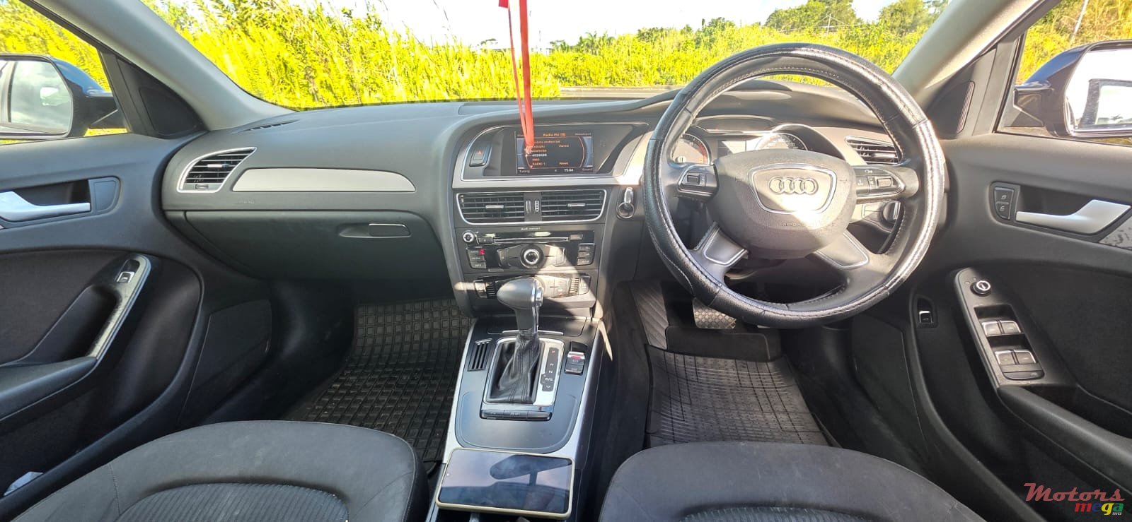 2014' Audi A4 photo #3
