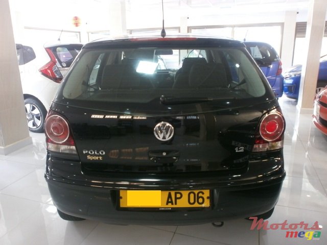 2006' Volkswagen Polo photo #2
