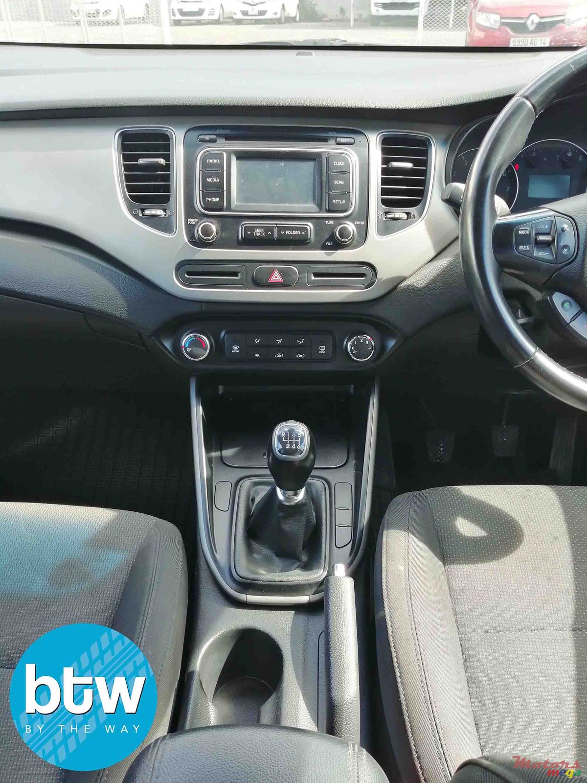 2014' Kia Carens 7 seaters photo #5