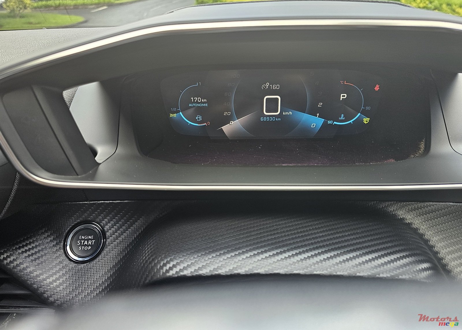 2020' Peugeot 2008 photo #4