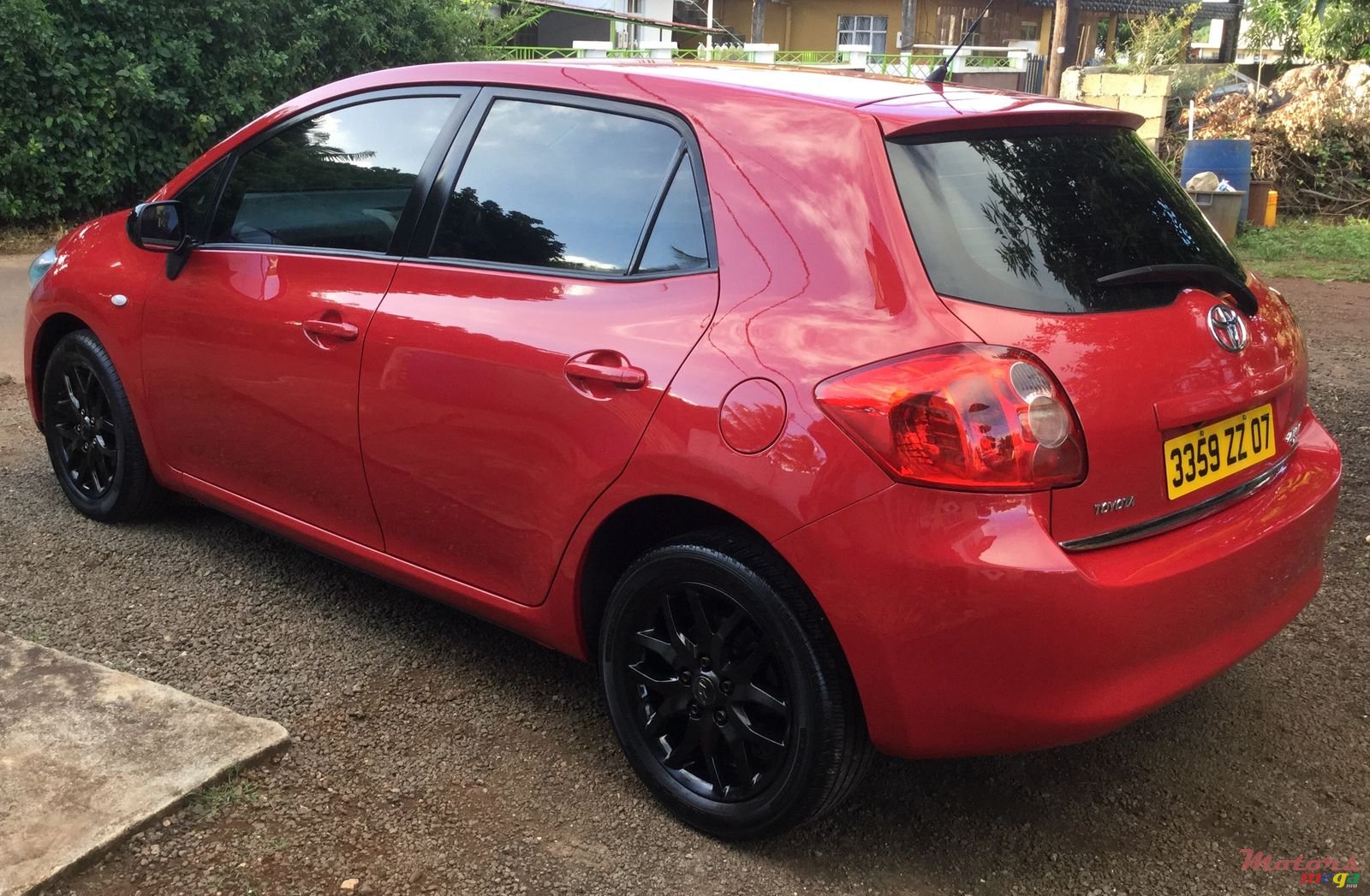 2007' Toyota Auris photo #5