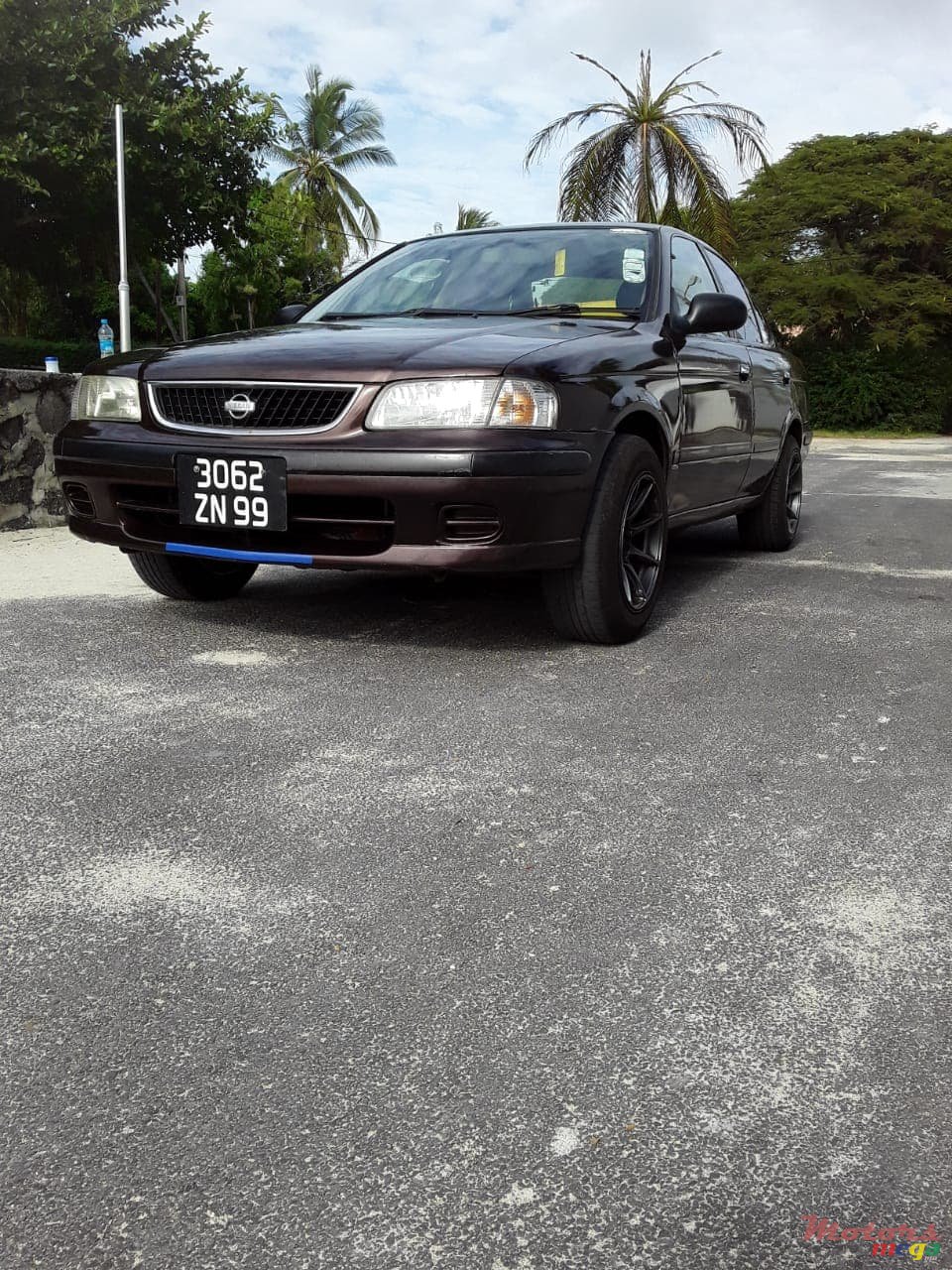 1999' Nissan Sunny photo #2