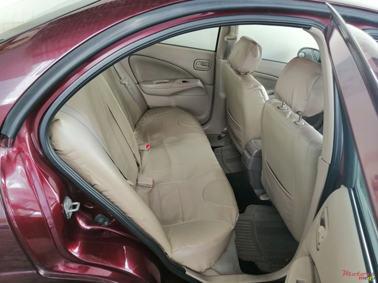 2004' Nissan Sunny N17 photo #2