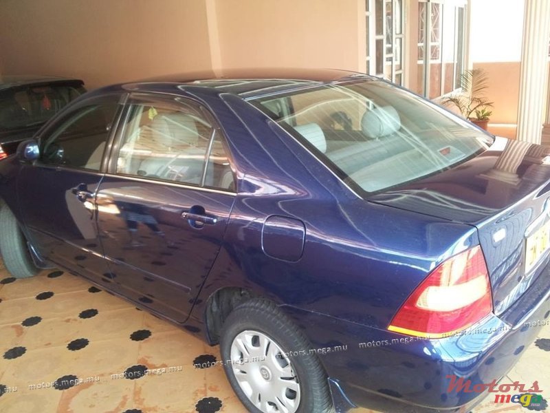 2000' Toyota photo #3