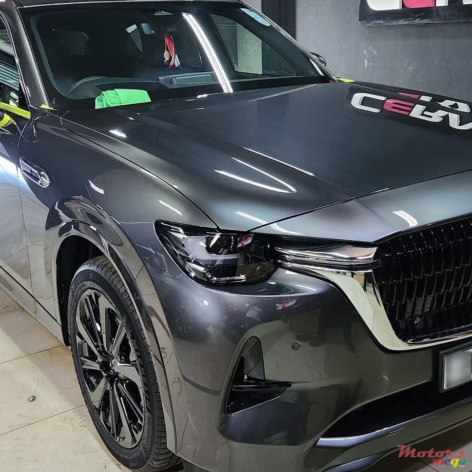 2023' Mazda CX-60 photo #2