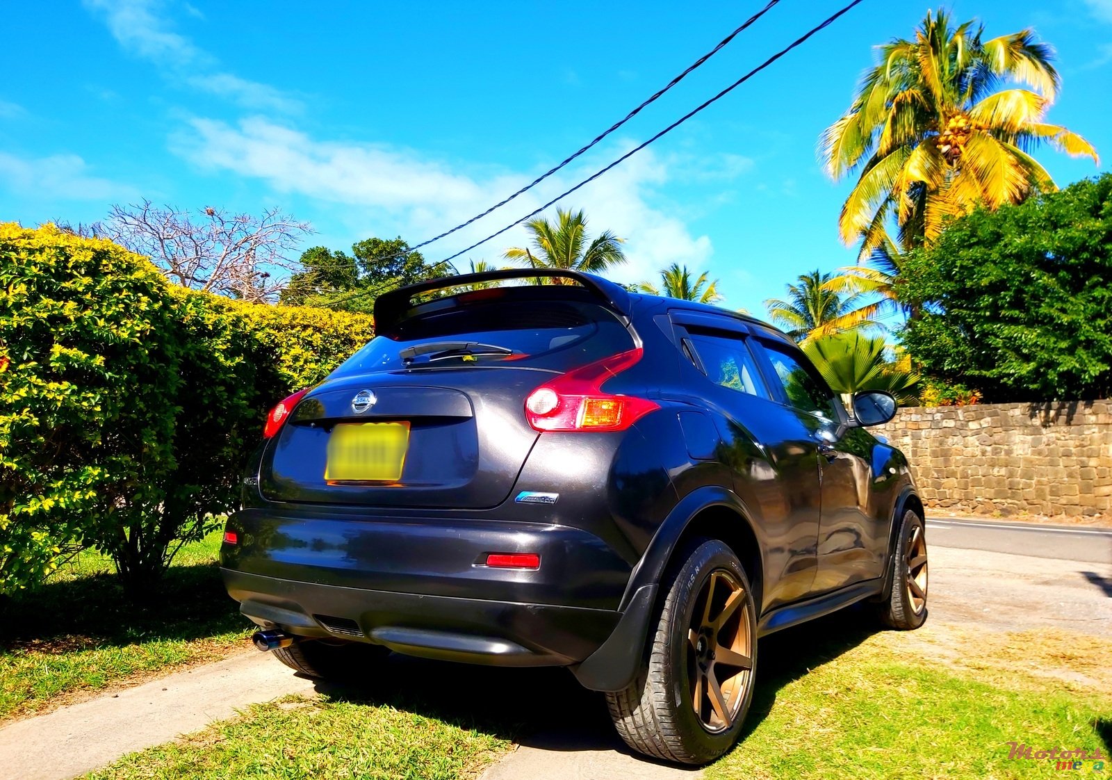 2013' Nissan Juke photo #2