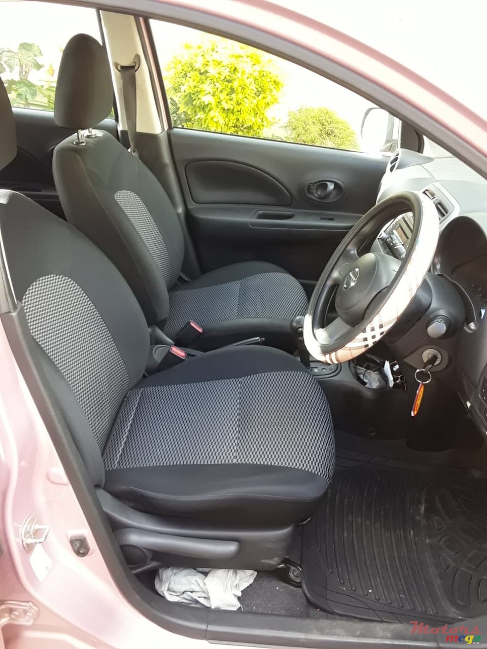 2015' Nissan March photo #5