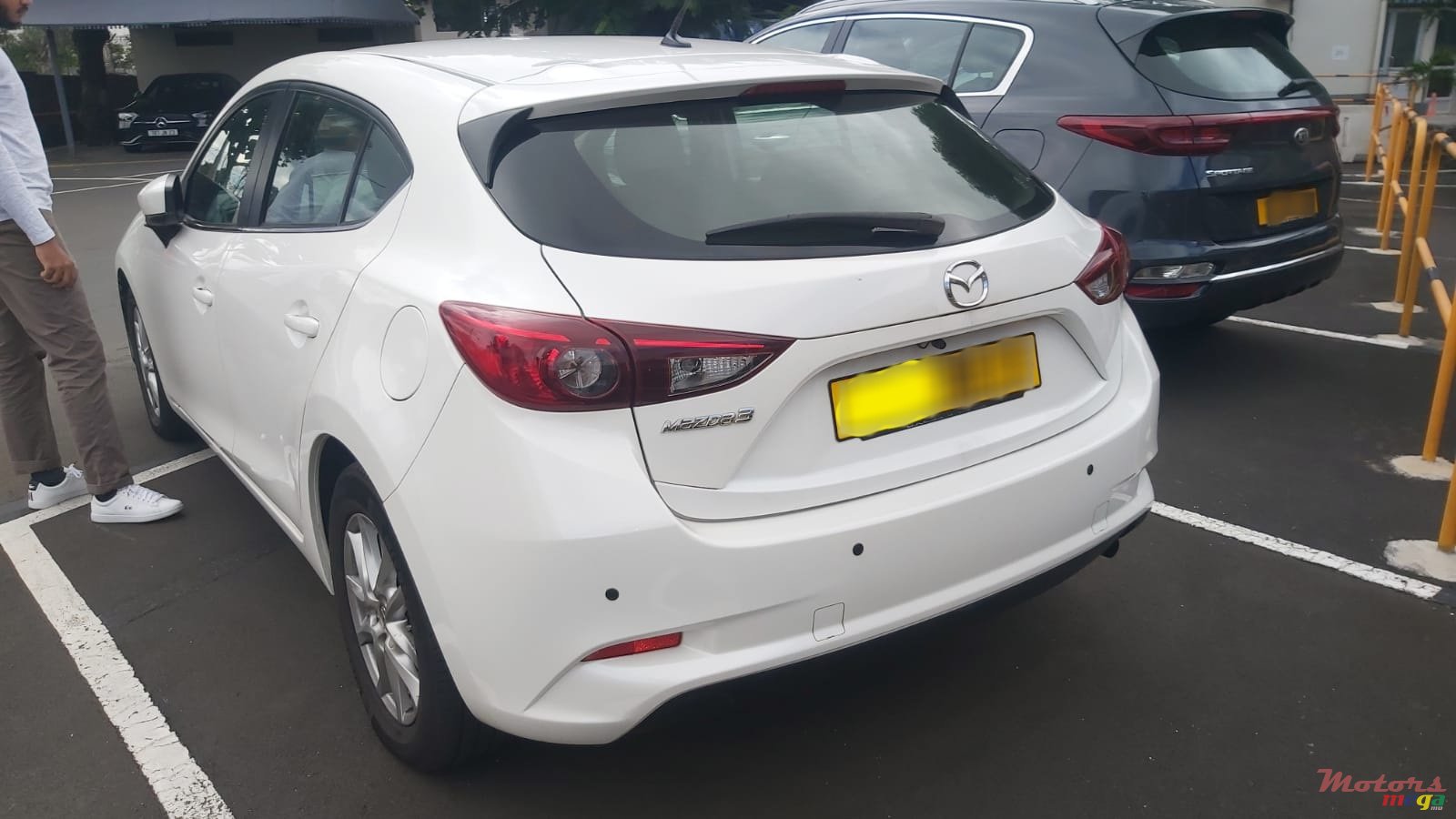 2017' Mazda 3 photo #3