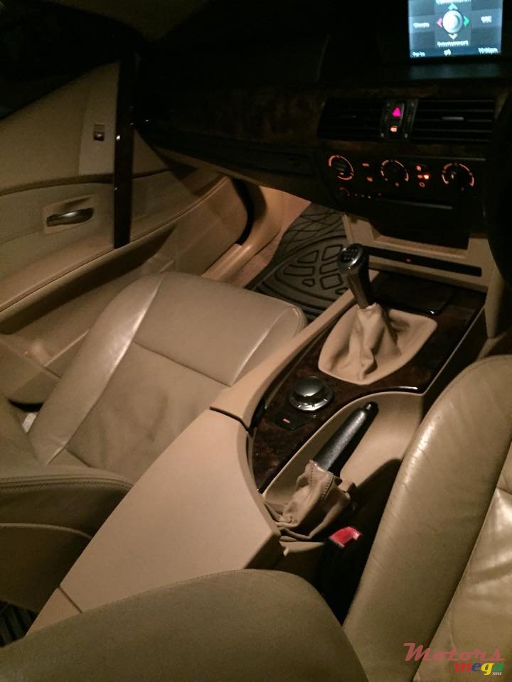 2004' BMW 520 photo #4