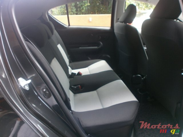 2013' Toyota Prius c AQUA photo #5