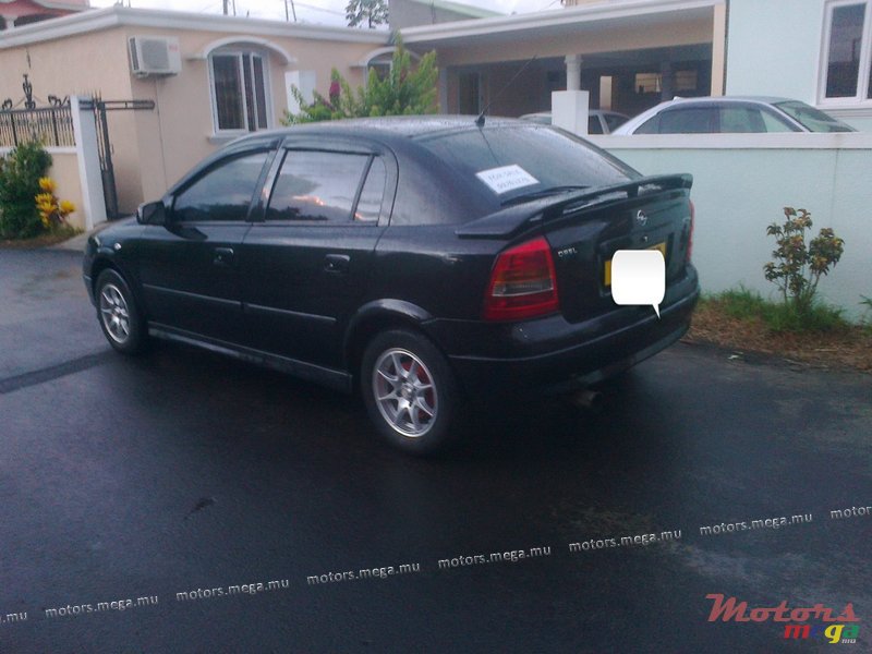 2002' Opel photo #1