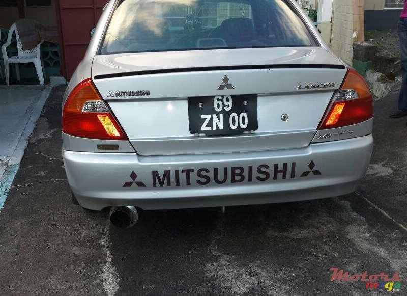 2000' Mitsubishi Lancer photo #4