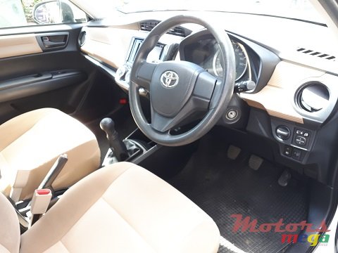 2013' Toyota Axio photo #7