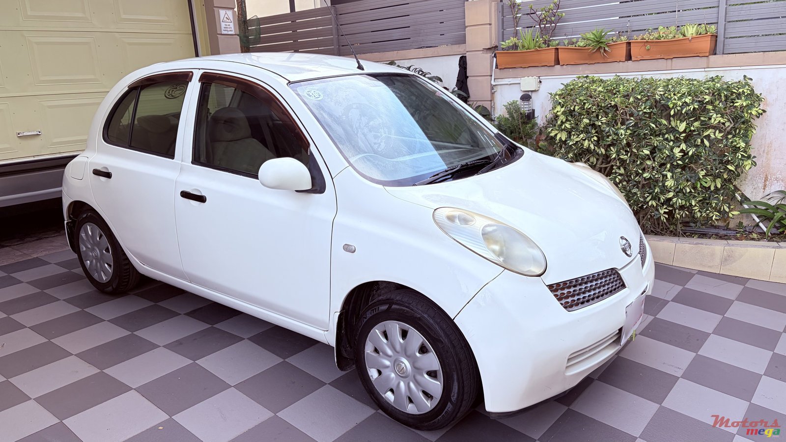 2004' Nissan March photo #3